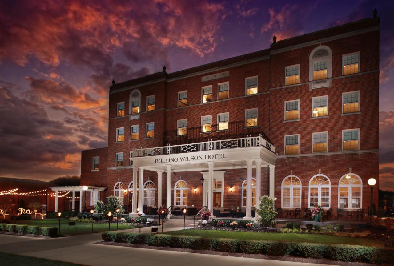 ווית'וויל The Bolling Wilson Hotel מראה חיצוני תמונה