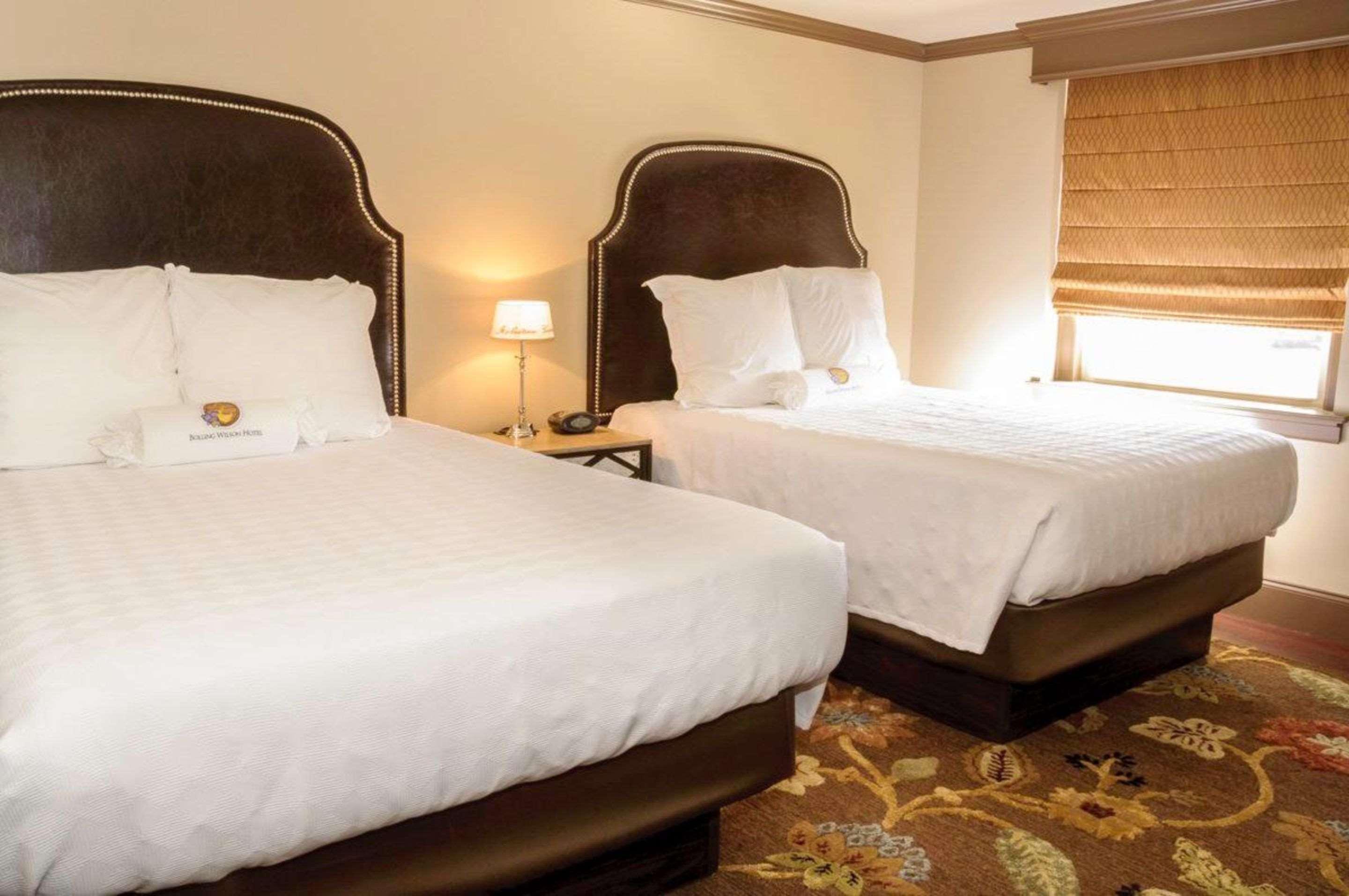ווית'וויל The Bolling Wilson Hotel מראה חיצוני תמונה