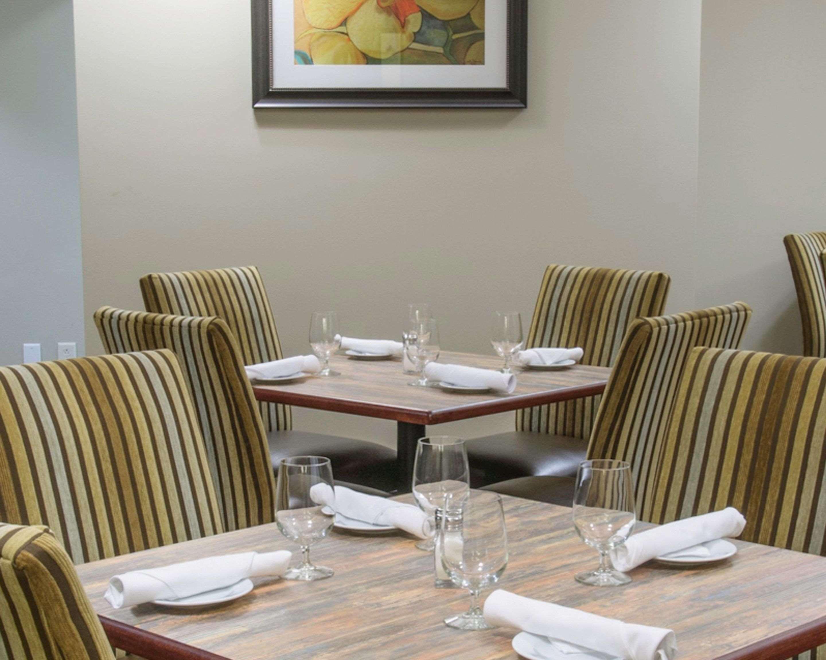 ווית'וויל The Bolling Wilson Hotel מראה חיצוני תמונה